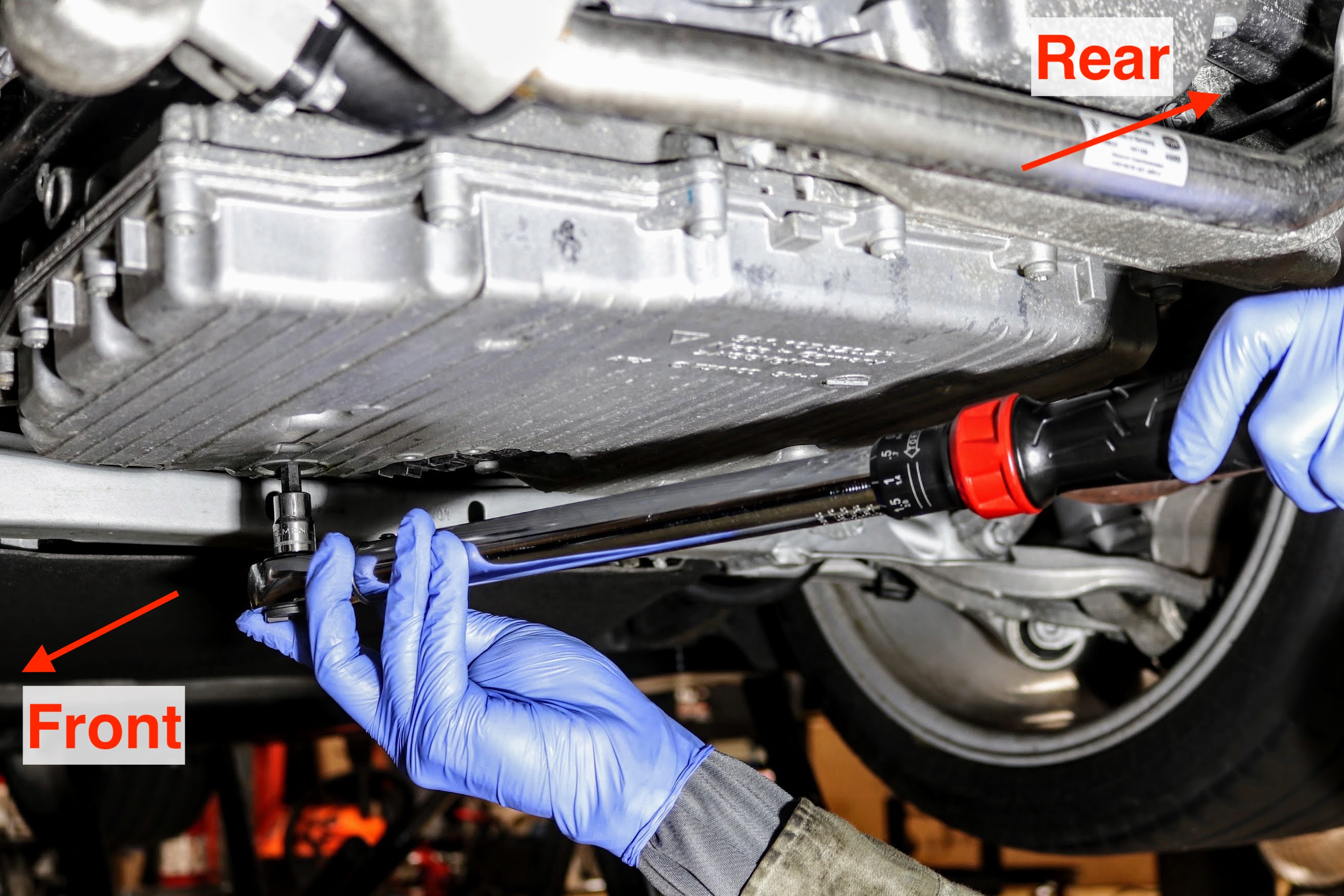 Porsche 911 (991.1) oil drain plug torqued