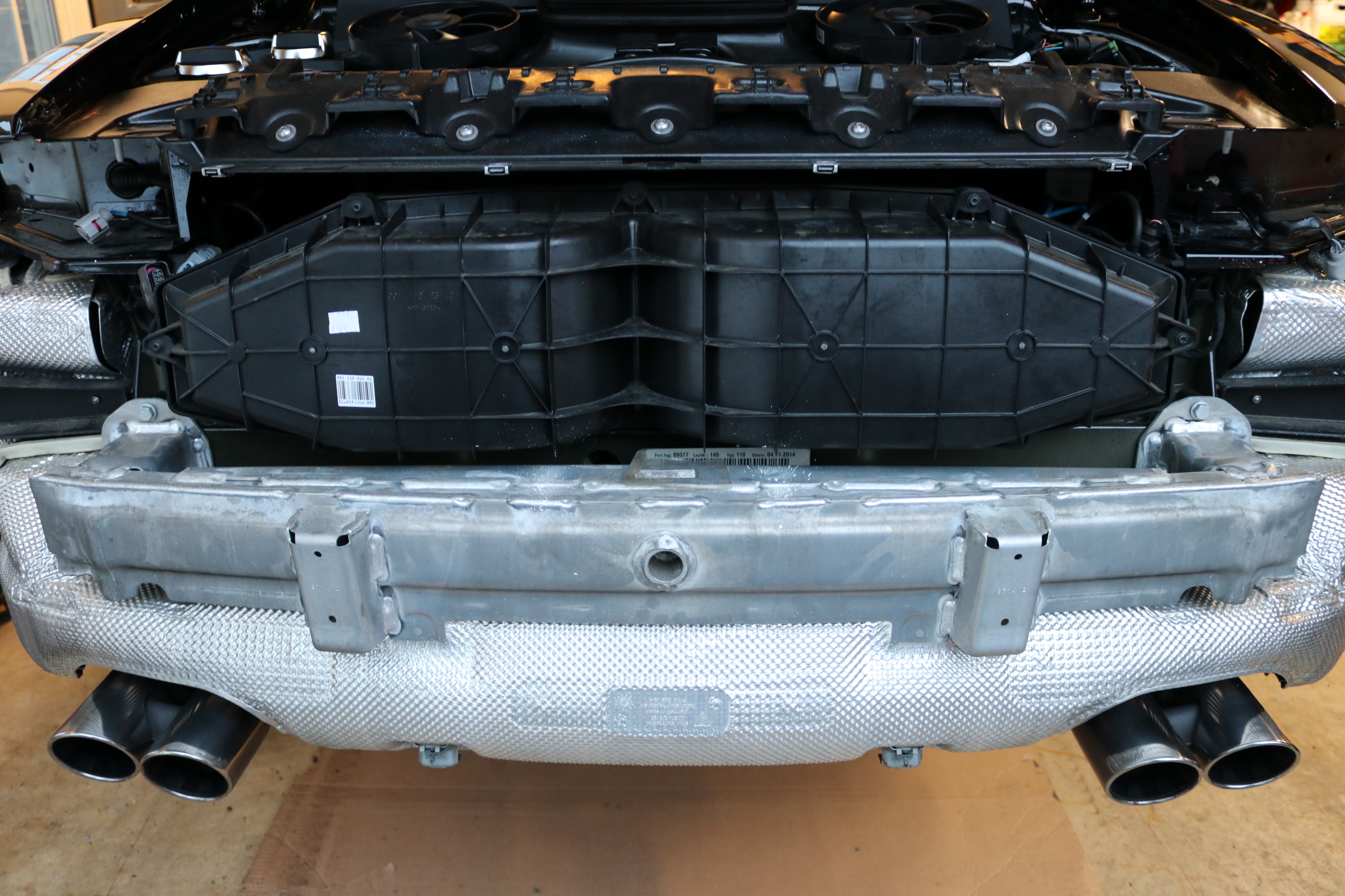 Porshce 911 (991.1) Rear Bumper Removal & Installation Guide Image