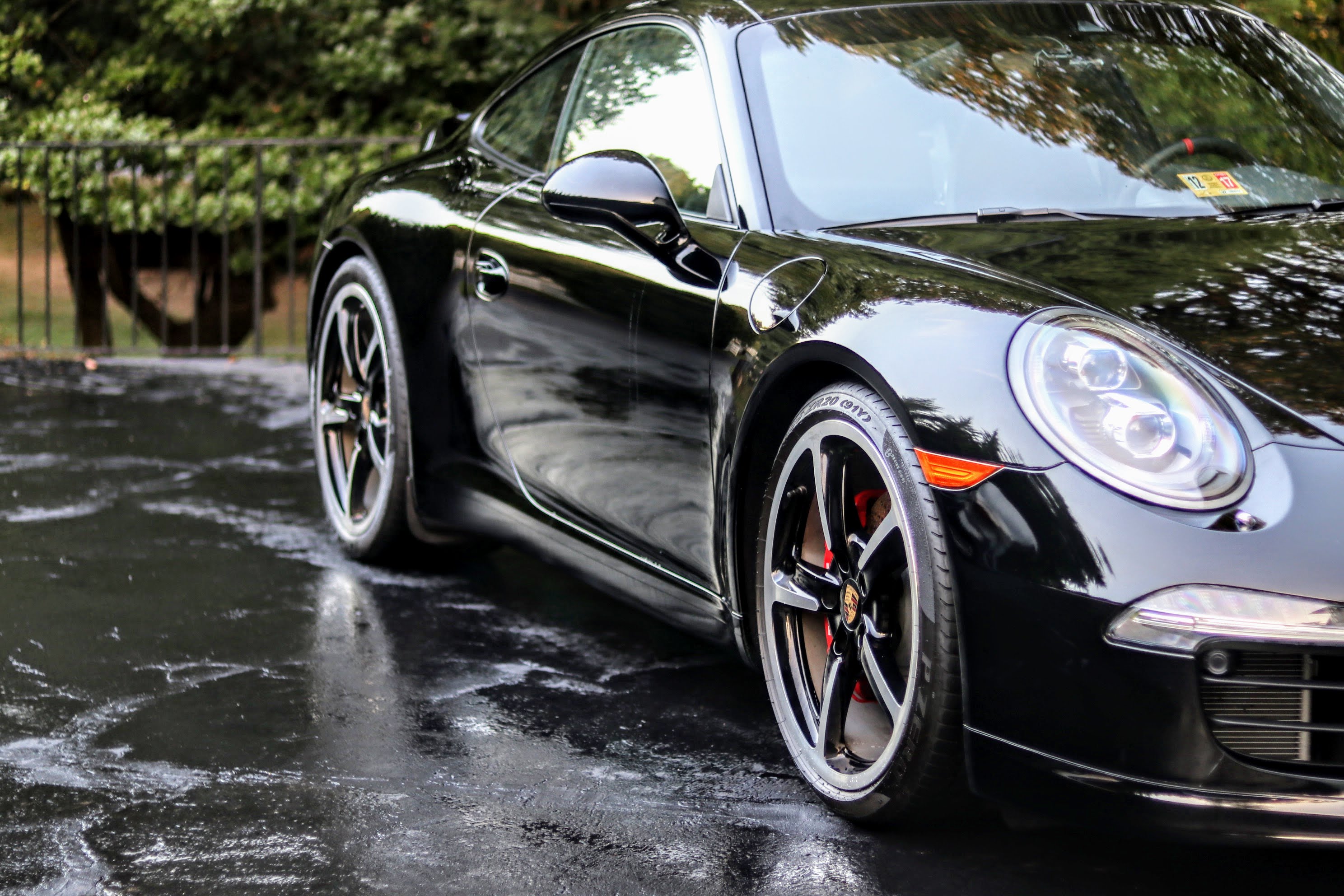 Clean Porsche 911 (991.1)